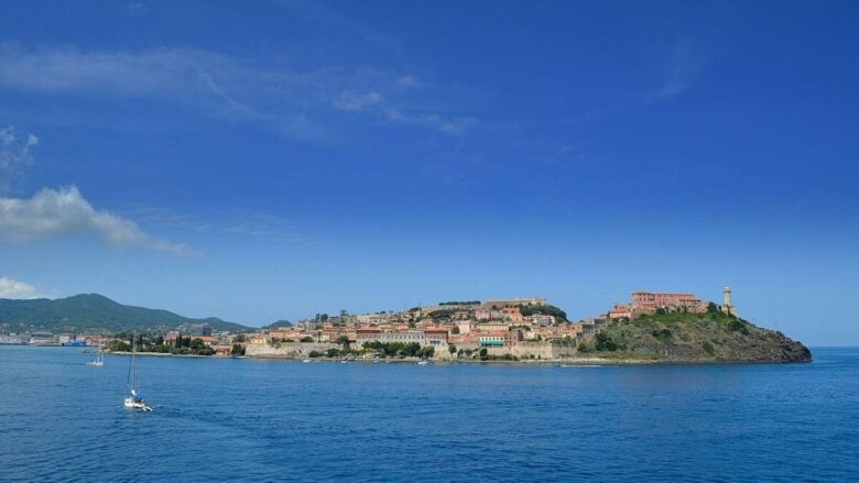 Alla scoperta delle isole toscane più belle: acque limpide e scenari da sogno