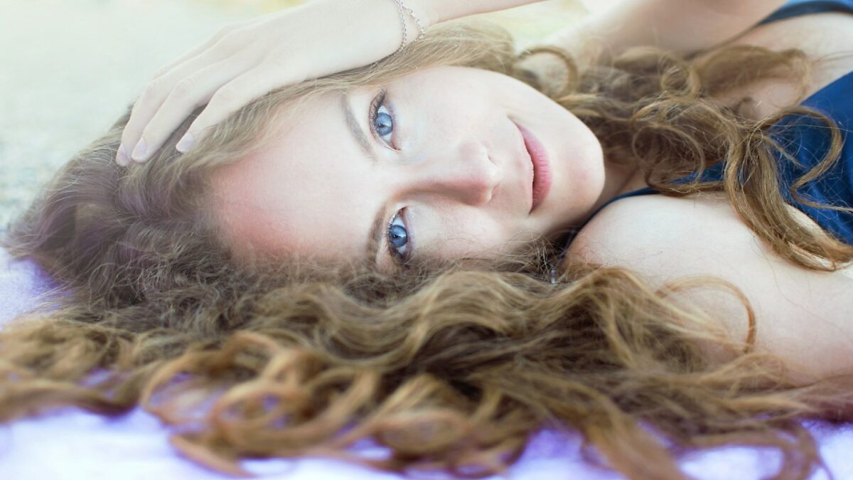 I migliori Fondotinta a base d’acqua per un make up luminoso e una pelle idratata