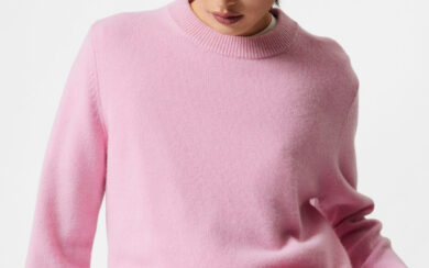 Video – I capi in cashmere di & Other Stories da acquistare ora e indossare tutto l’inverno