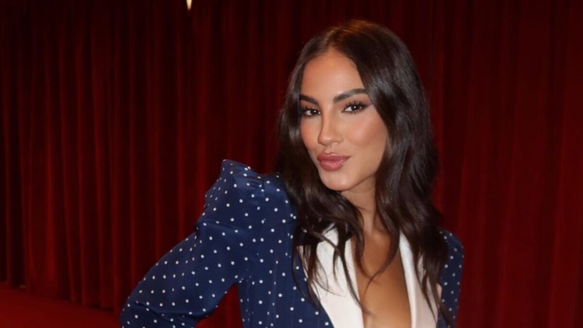 Giulia De Lellis ha pagato quasi 1000 euro per un top in denim: guarda qui!