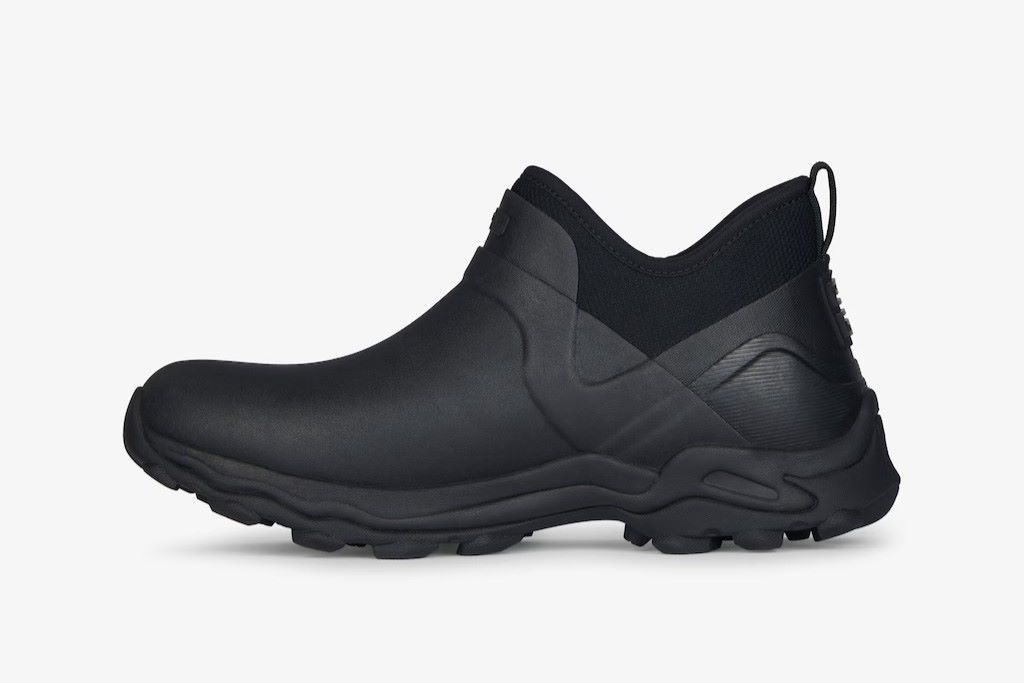 Galleria foto 'Givenchy e Bogs firmano le Sneakers più esclusive del momento: tutto sulla Collab' - foto 1