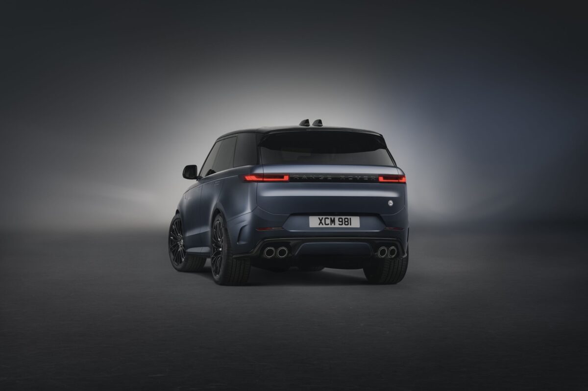 Galleria foto 'Ma questo Range Rover è un Suv o una Supercar? Dimensioni maxi e un Motore da sogno…' - foto 4
