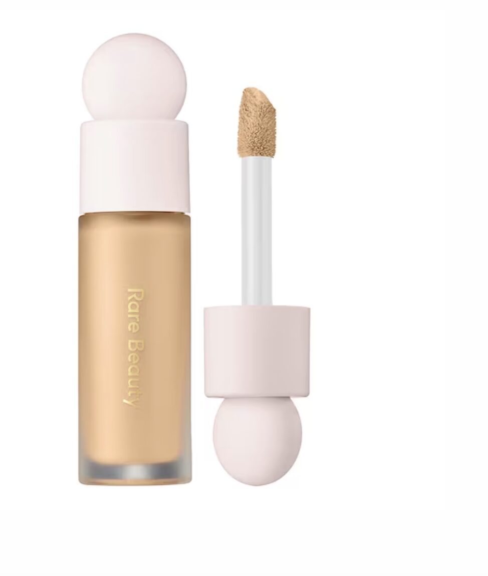 Galleria foto 'Fox eye concealer hack: il make up antiage per uno sguardo giovane e seducente' - foto 4