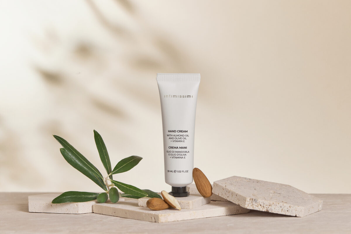 Intimissimi lancia la sua linea Beauty: un omaggio alla bellezza e alla natura Intimissimi lancia la sua linea Beauty: un omaggio alla bellezza e alla natura
