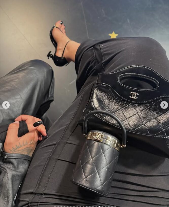 Wanda Nara, quanto ha speso per le due borse Chanel: cifre da capogiro! Wanda Nara, quanto ha speso per le due borse Chanel: cifre da capogiro!