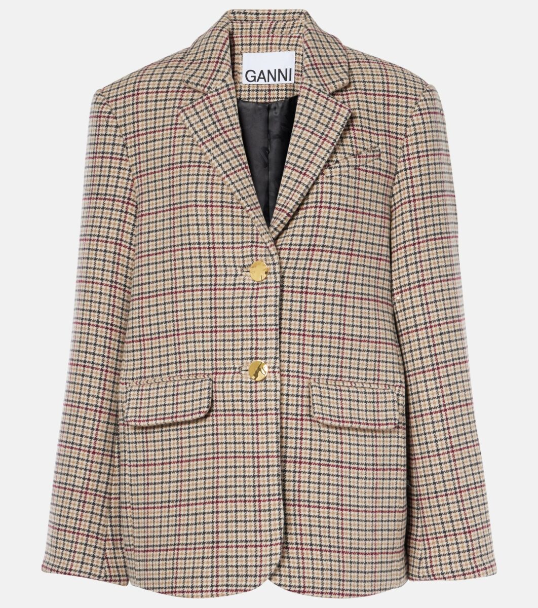 Le giacche con spalle imbottite da indossare questo Inverno Le giacche con spalle imbottite da indossare questo Inverno