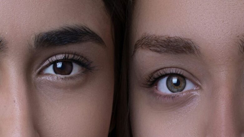 Palpebra Calante: 4 trick di make-up per un”lifting istantaneo”