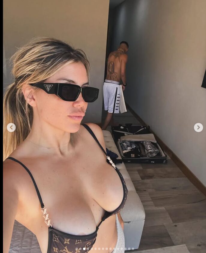 Wanda Nara non basa a spese per il suo costume griffato: quanto costa! Wanda Nara non basa a spese per il suo costume griffato: quanto costa!