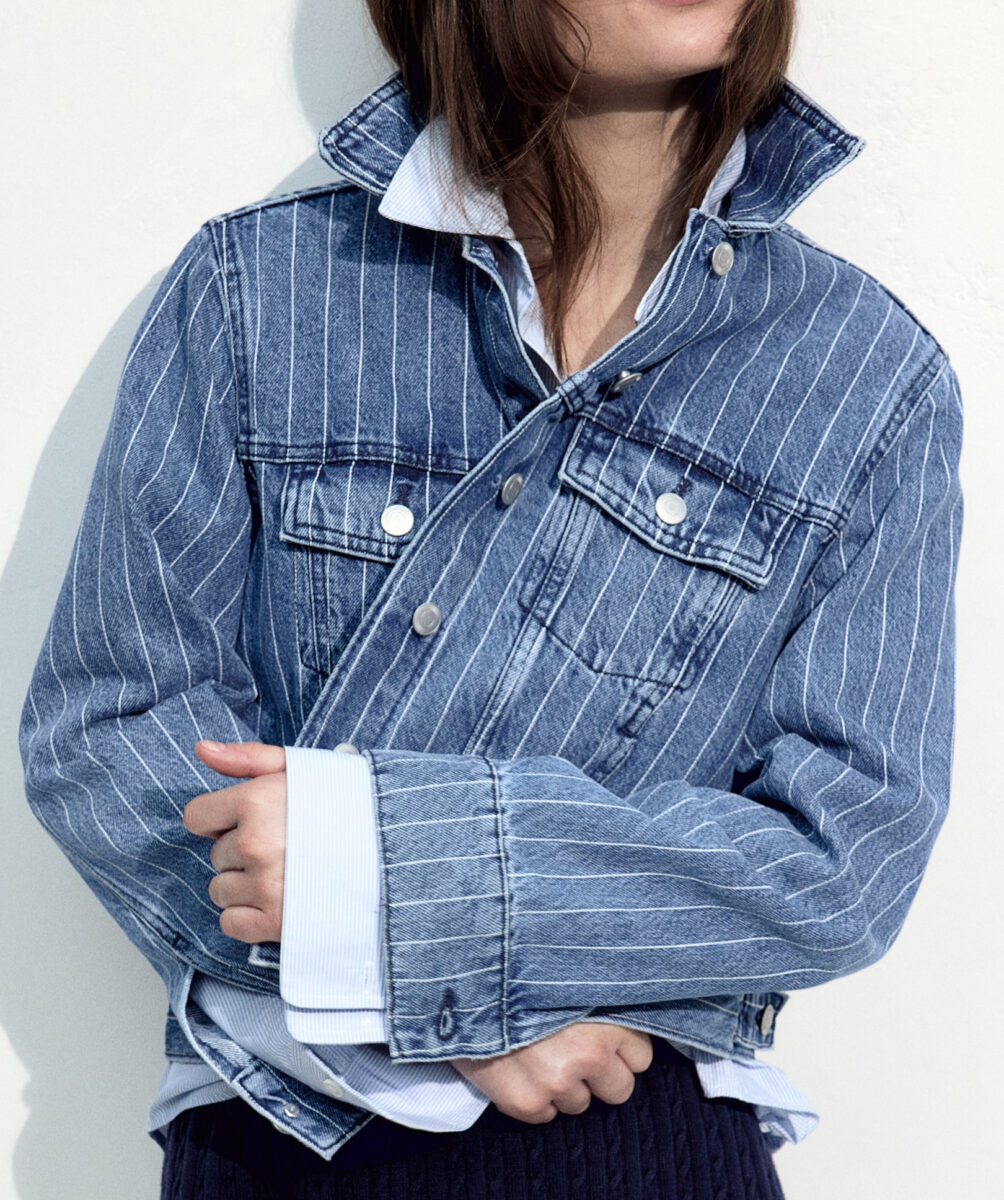 H&M firma la giacca in denim più gettonata della mezza stagione H&M firma la giacca in denim più gettonata della mezza stagione