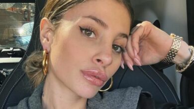 Chiara Nasti, total black per Pasquetta con i lussuosi accessori che valgano più di 15 mila euro!