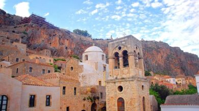 Alla scoperta dei borghi più affascinanti del Peloponneso: da Nauplia a Monemvasia
