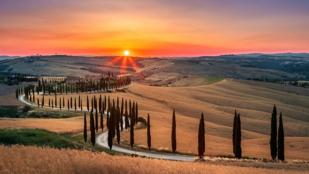 Un pittoresco Borgo delle crete senesi a due passi dalle Terme
