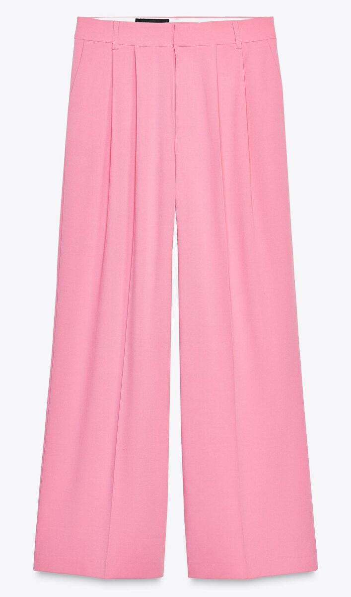 I pantaloni colorati firmati Zara sono il capo chic della mezza stagione I pantaloni colorati firmati Zara sono il capo chic della mezza stagione