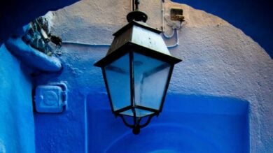 E’ soprannominata la “città blu” ed è un Borgo pugliese che ti lascerà a bocca aperta!