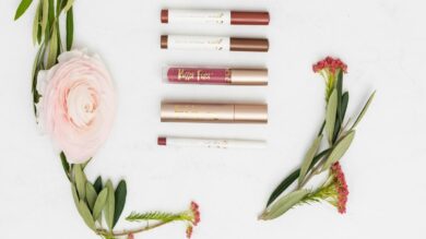 Make up in stick: ecco la nuova ossessione delle beauty addict