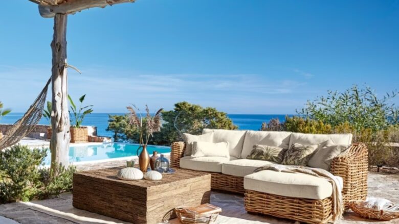 Hai mai visto salotti da esterno così eleganti? Scopri il lusso Outdoor firmato Loberon!