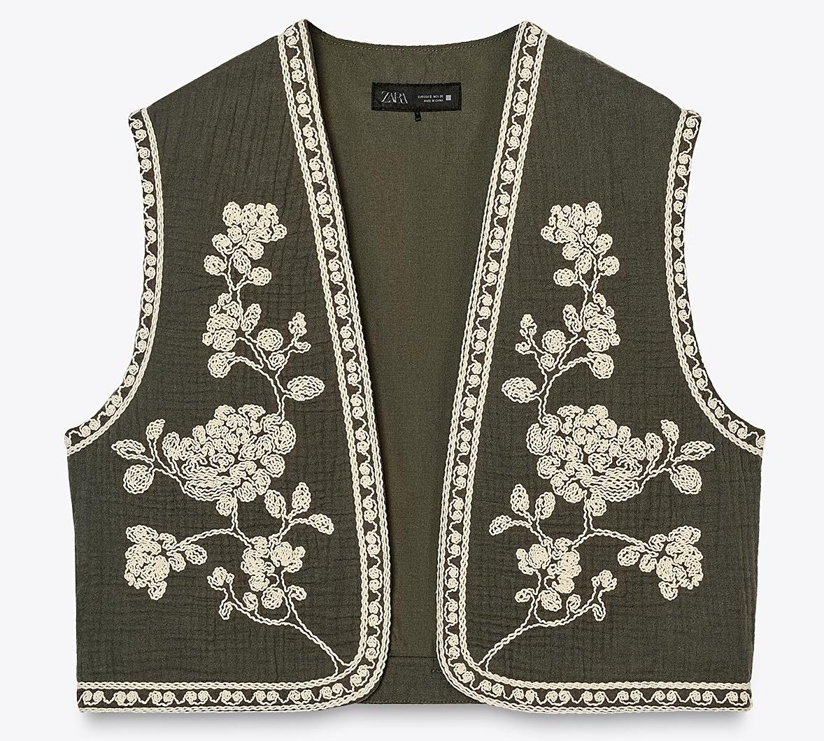 Tutti pazzi per i gilet boho: il capo cult che sta conquistando l’estate! Tutti pazzi per i gilet boho: il capo cult che sta conquistando l’estate!
