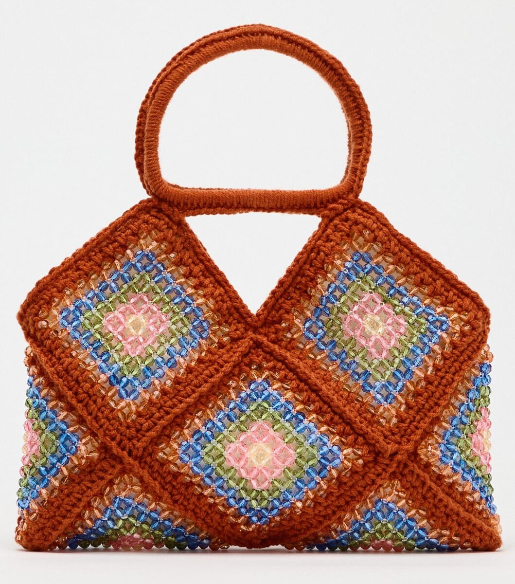Tornano alla ribalta le borse all’uncinetto, l’accessorio must have dell’Estate Tornano alla ribalta le borse all’uncinetto, l’accessorio must have dell’Estate
