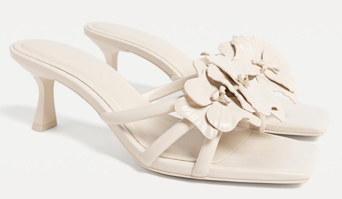 Le scarpe con tacco più belle della Primavera 2025 sono firmate Stradivarius Le scarpe con tacco più belle della Primavera 2025 sono firmate Stradivarius