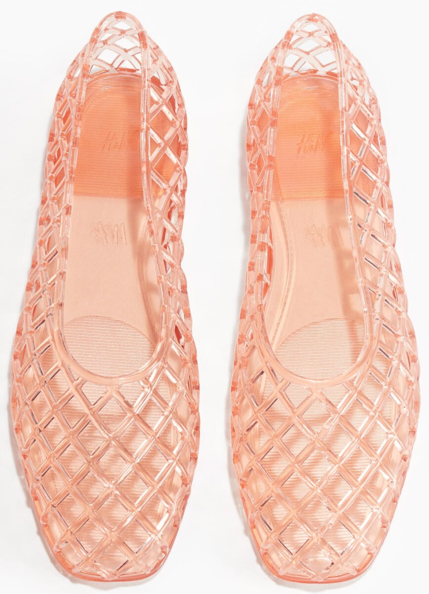 Sapevate che le scarpe jelly sono le protagoniste della Primavera-Estate 2025? Sapevate che le scarpe jelly sono le protagoniste della Primavera-Estate 2025?