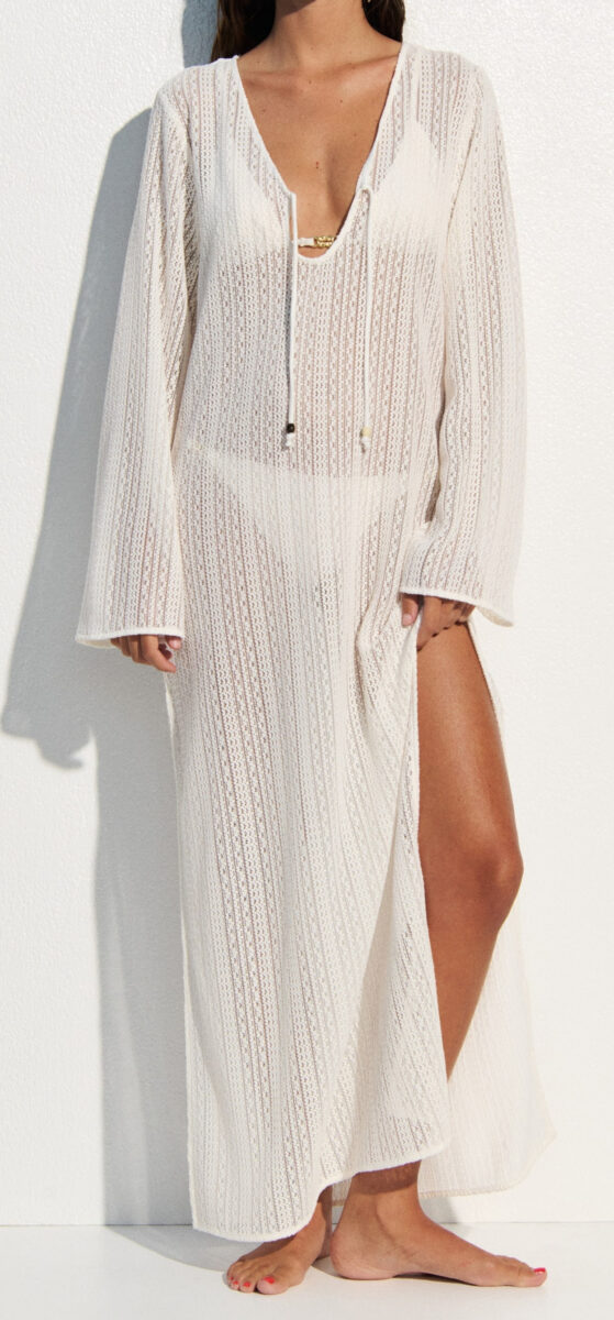 Gli abiti copricostume più chic per un look perfetto anche al mare Gli abiti copricostume più chic per un look perfetto anche al mare
