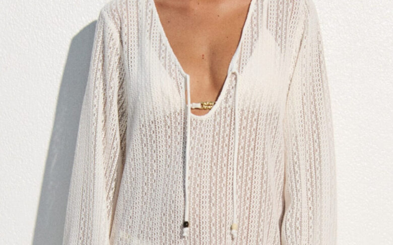 Gli abiti copricostume più chic per un look perfetto anche al mare