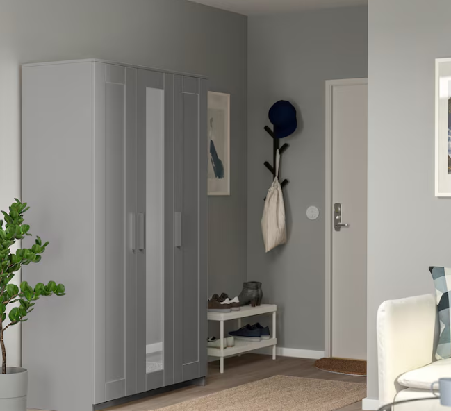 L’armadio IKEA perfetto per i piccoli spazi: 3 ante, super capiente e costa meno di quanto pensi! L’armadio IKEA perfetto per i piccoli spazi: 3 ante, super capiente e costa meno di quanto pensi!
