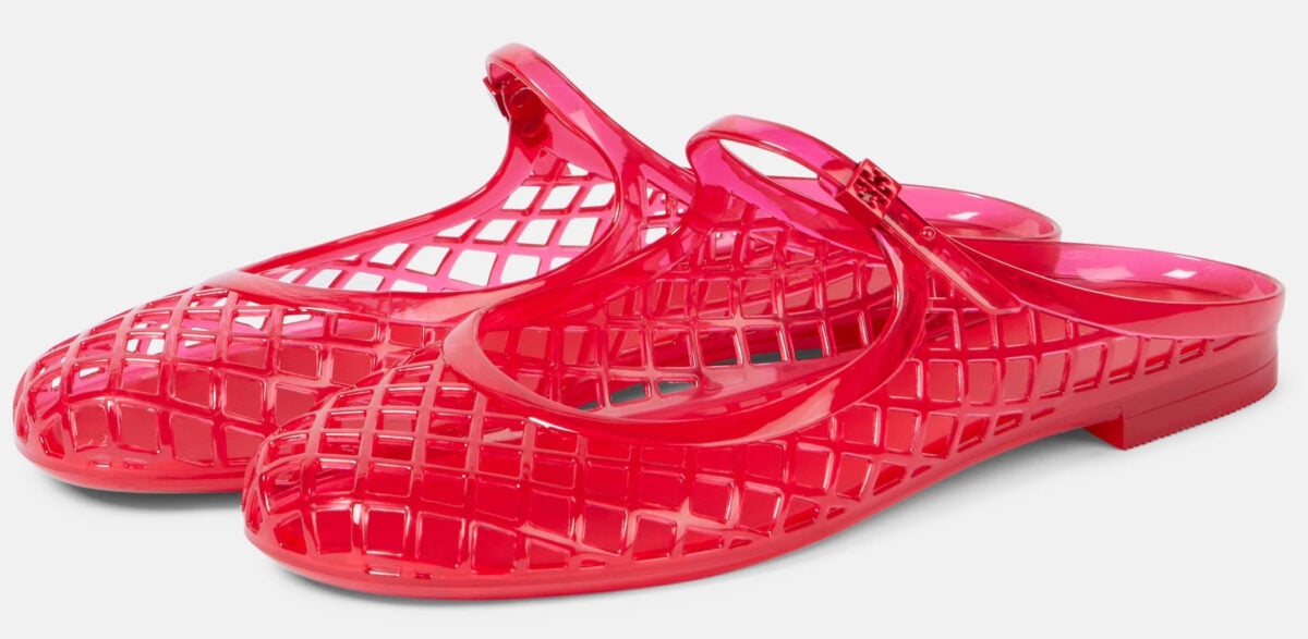 Sapevate che le scarpe jelly sono le protagoniste della Primavera-Estate 2025? Sapevate che le scarpe jelly sono le protagoniste della Primavera-Estate 2025?