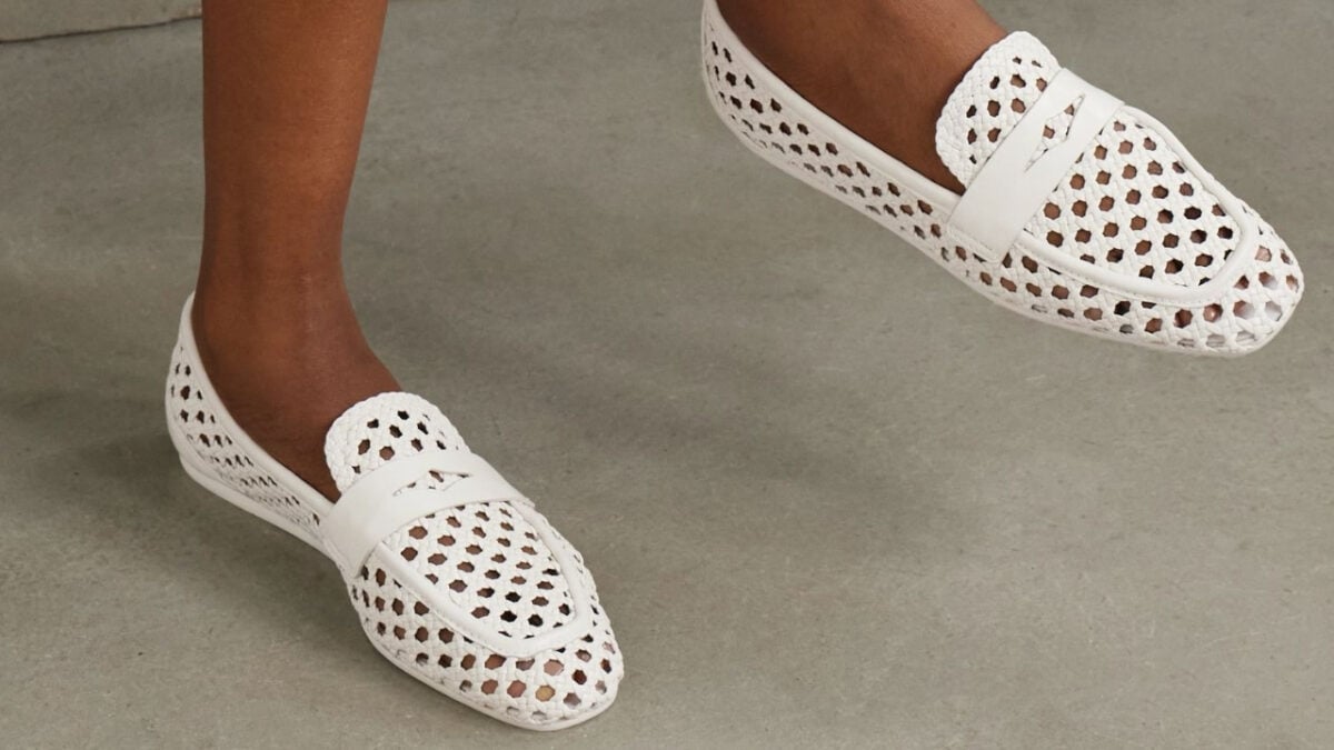 Sono le scarpe intrecciate la vera tendenza della mezza stagione