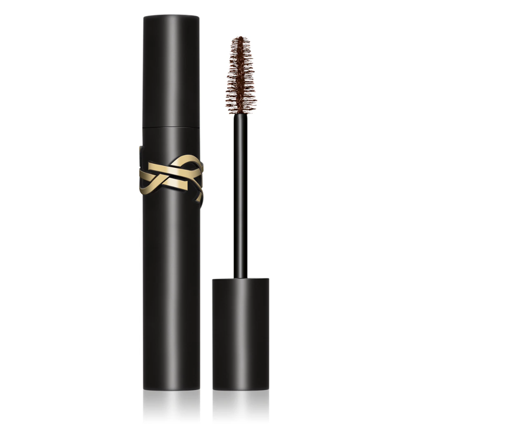 Mascara marrone, l’alleato perfetto per un look sofisticato e naturale Mascara marrone, l’alleato perfetto per un look sofisticato e naturale