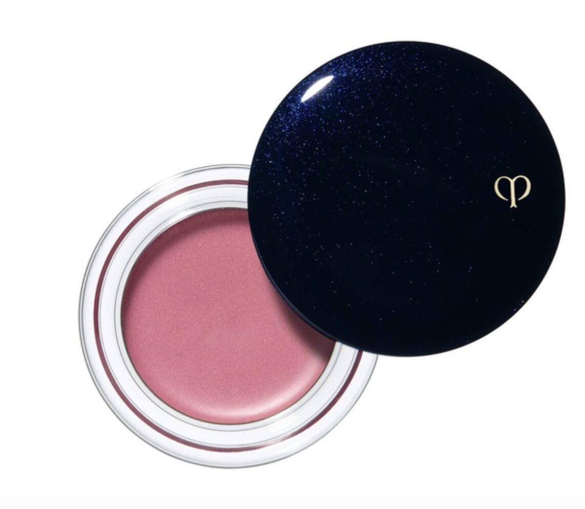 Blush stacking: è questo il segreto per un trucco impeccabile in estate!