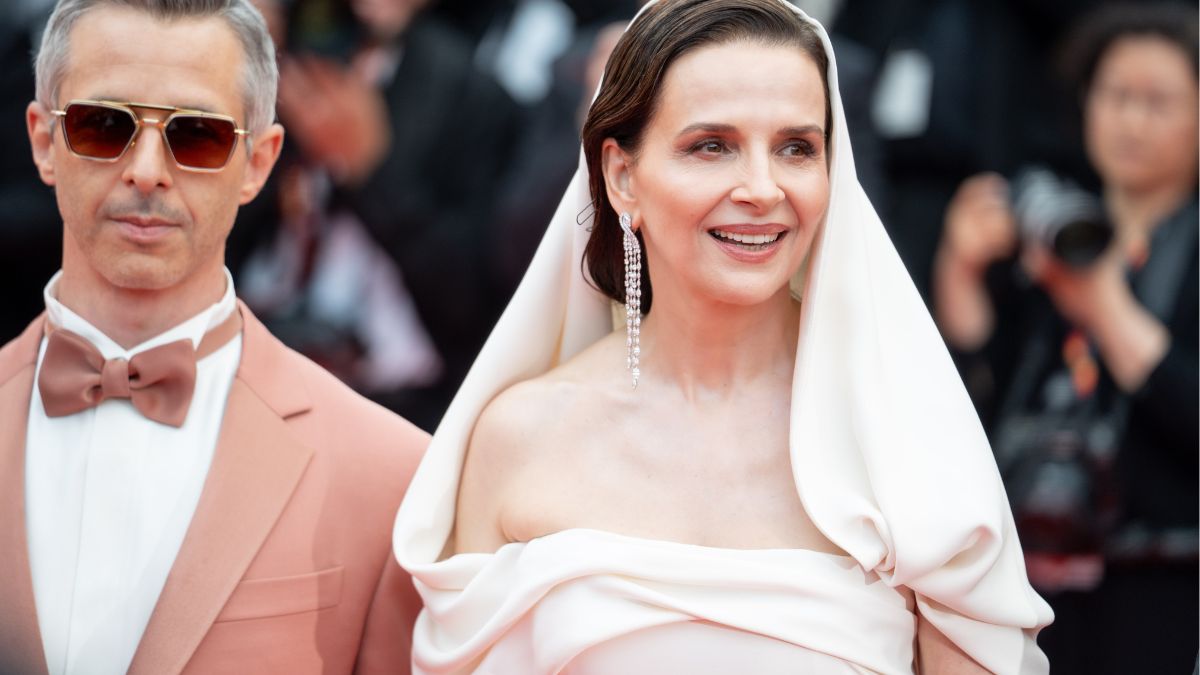 Cannes 2025, da Irina Shayk a Juliette Binoche: ecco i Look più belli sul red carpet inaugurale Cannes 2025, da Irina Shayk a Juliette Binoche: ecco i Look più belli sul red carpet inaugurale