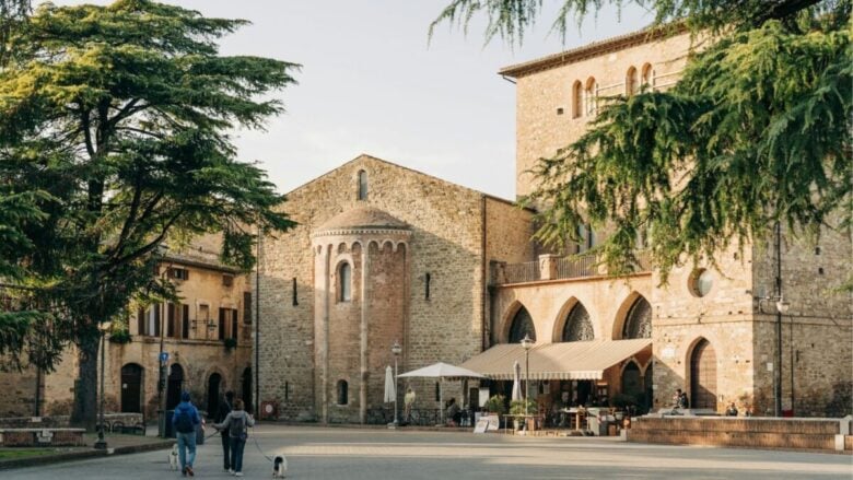 In Umbria c’è un Borgo dove il tempo si è fermato, nei suoi vicoli si respira arte, storia e tradizione