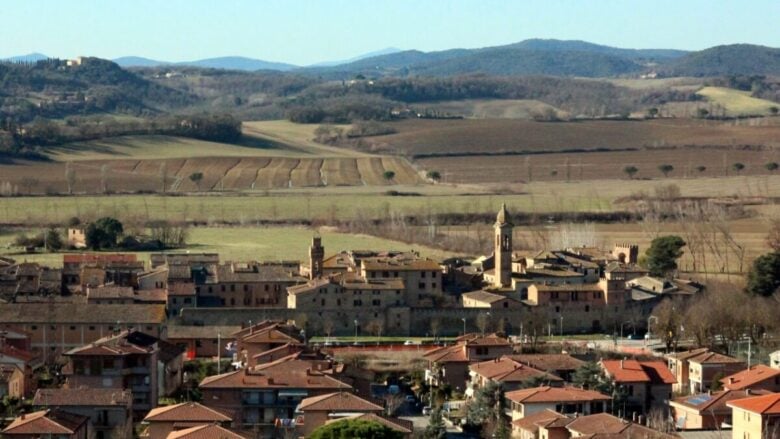 C’è un Borgo nel cuore della Toscana che sembra uscito da un dipinto…