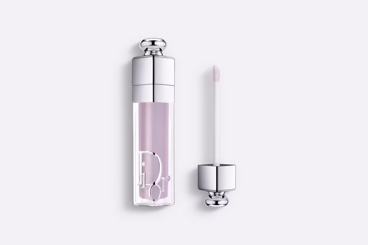 Il trucco che tutte le beauty addict usano per denti più bianchi e un sorriso da star Il trucco che tutte le beauty addict usano per denti più bianchi e un sorriso da star