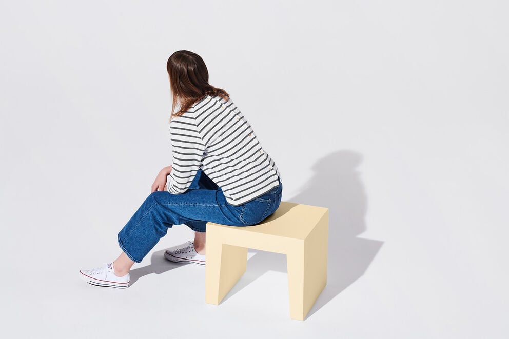Minimal, sofisticato e super trendy: il giallo burro conquista anche gli spazi esterni! Minimal, sofisticato e super trendy: il giallo burro conquista anche gli spazi esterni!