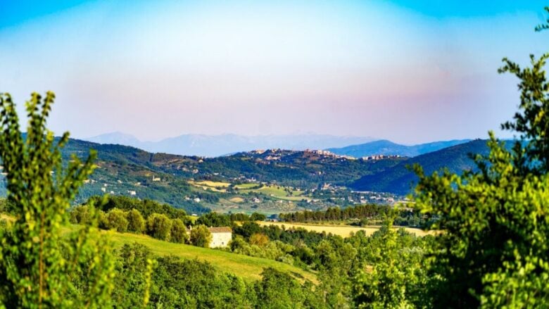 Per chi sogna un weekend nella natura, questo Borgo dell’entroterra Ligure è un vero Paradiso!