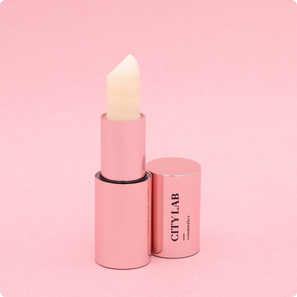 Lip Balm Colorati: il segreto dell’estate 2025 per labbra morbide e irresistibili