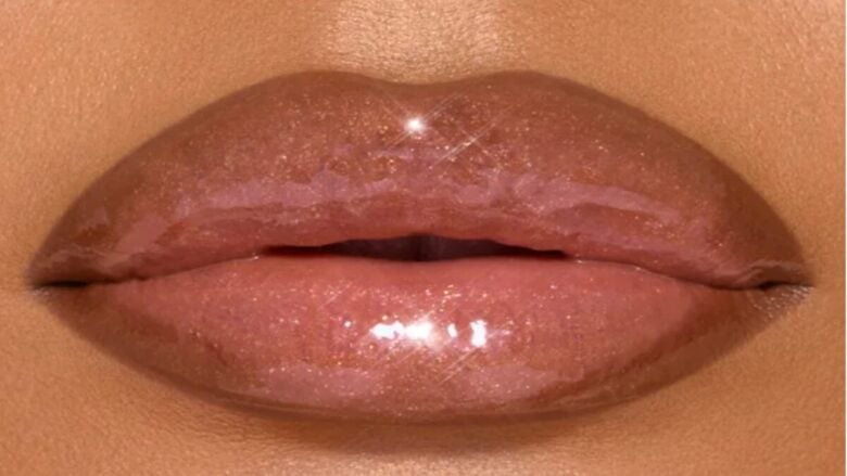 Charlotte Tilbury lancia la combo labbra più virale del momento. Davvero irresistibile!