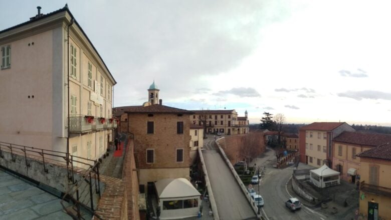 Il borgo piemontese legato alla storia di Papa Francesco è la meta in cui fare tappa