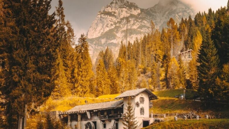 Il Borgo tra le Dolomiti da godere in primavera. E’ un vero incanto!