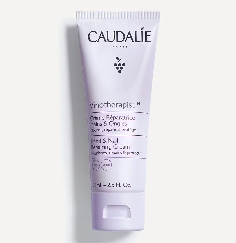 Una guida alle Creme mani leggere, profumate e a rapido assorbimento Una guida alle Creme mani leggere, profumate e a rapido assorbimento