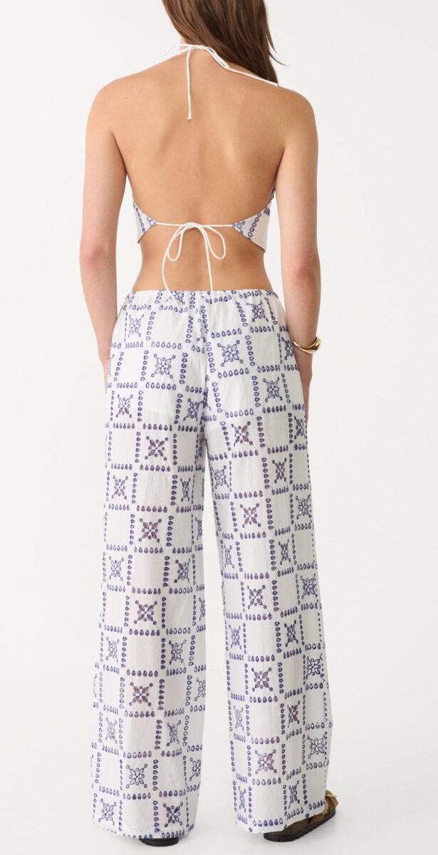 Il coordinato top e pantalone di Stradivarius più cool della bella stagione Il coordinato top e pantalone di Stradivarius più cool della bella stagione