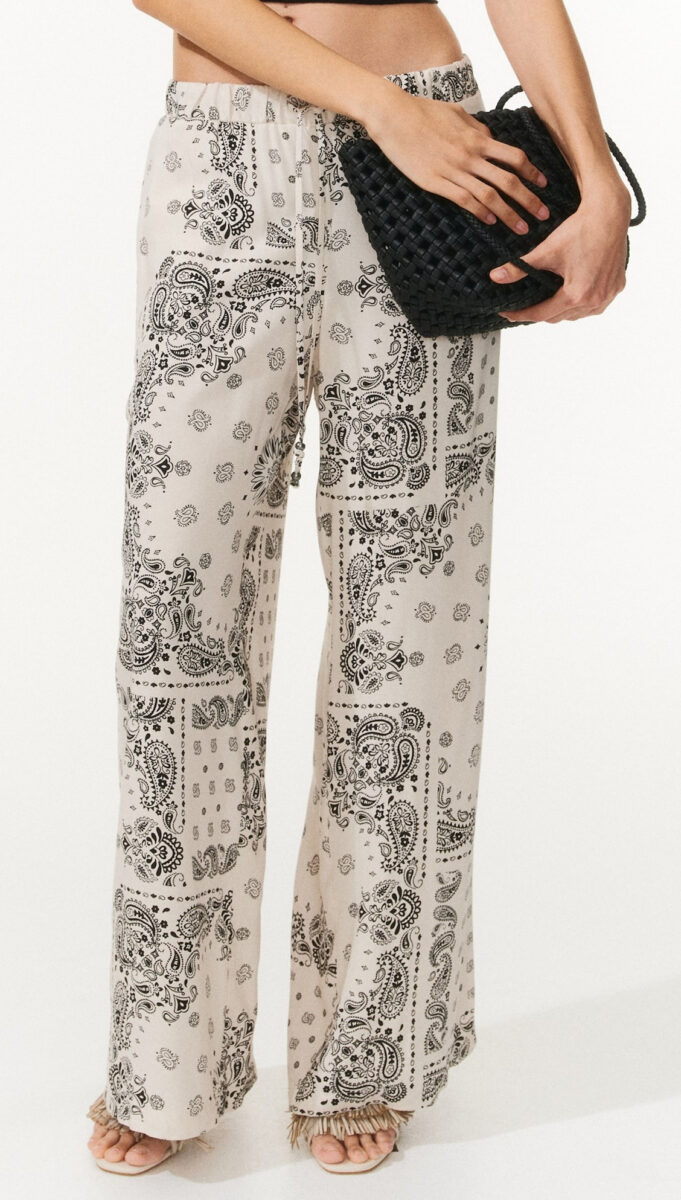 Tutti i pantaloni con stampa paisley da accaparrarsi ASAP Tutti i pantaloni con stampa paisley da accaparrarsi ASAP