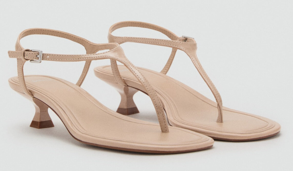 Tutti i sandali nude per dei look estivi sempre al top Tutti i sandali nude per dei look estivi sempre al top