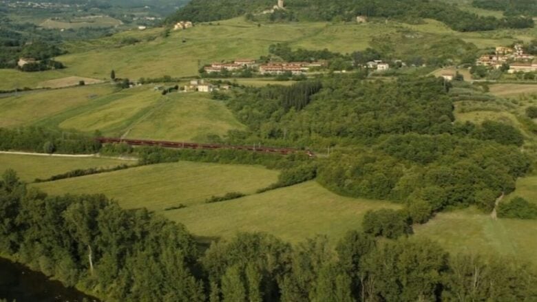 Scopri questo borgo nel cuore della Valle del Tenna: una meraviglia unica tra natura e storia