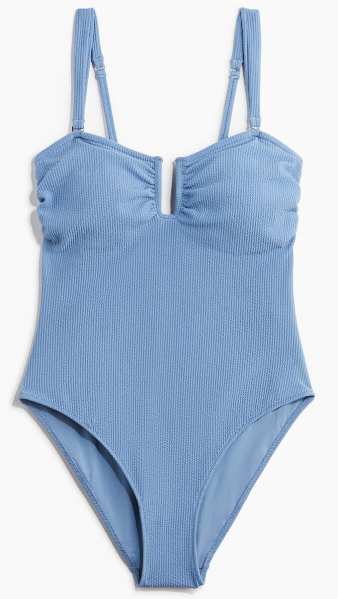 I costumi interi minimal sono il must chic dell’Estate I costumi interi minimal sono il must chic dell’Estate