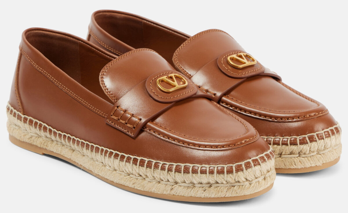 7 Espadrillas basse per degli outfit estivi all’ultimo grido 7 Espadrillas basse per degli outfit estivi all’ultimo grido