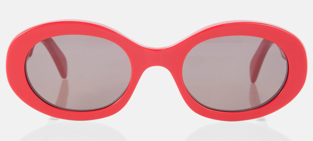 Gli occhiali da sole con montatura colorata sono l’accessorio must have dell’Estate Gli occhiali da sole con montatura colorata sono l’accessorio must have dell’Estate