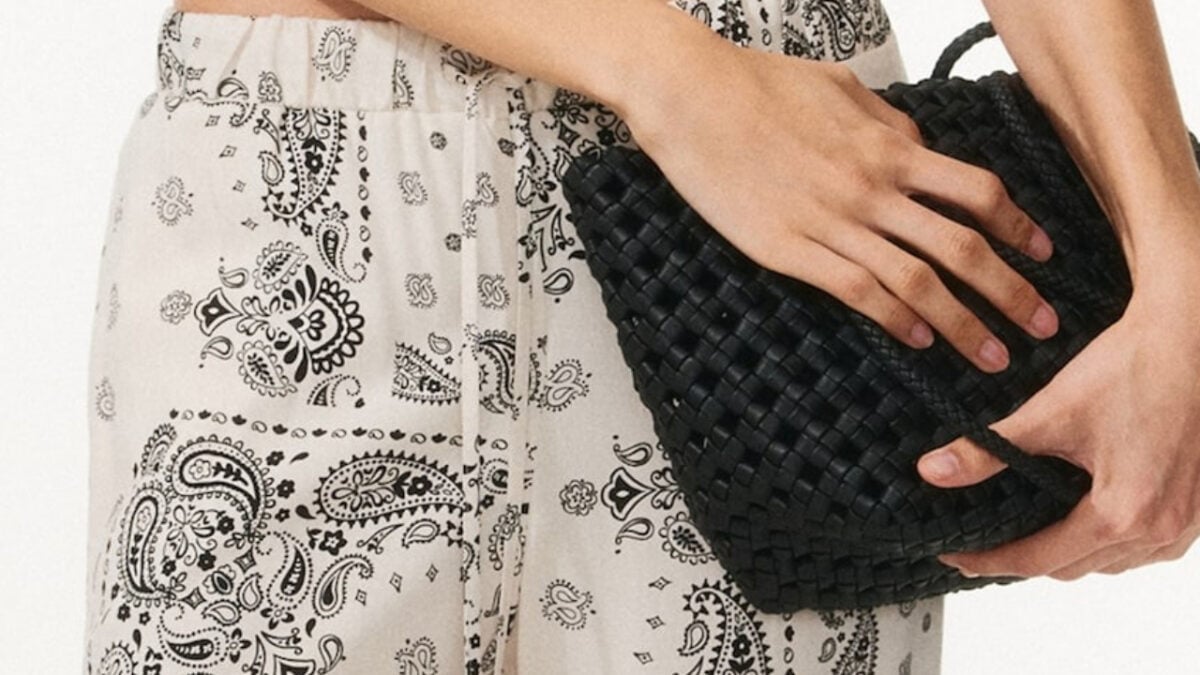 Tutti i pantaloni con stampa paisley da accaparrarsi ASAP
